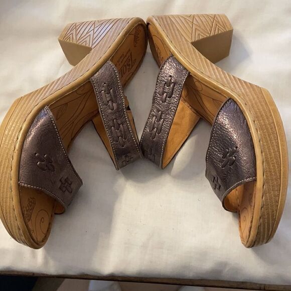 TSONGA PEWTER/BRONZE MULES.  LIGHTWEIGHT.  COMFY.  NEW - Picture 2 of 10